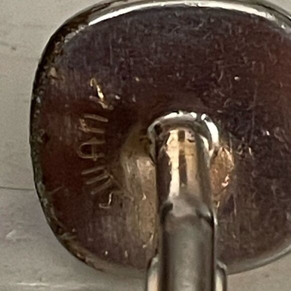 RARE Vintage 1950 MCM Swank antique brass domed red lucite whale back cuff links - Picture 13 of 16